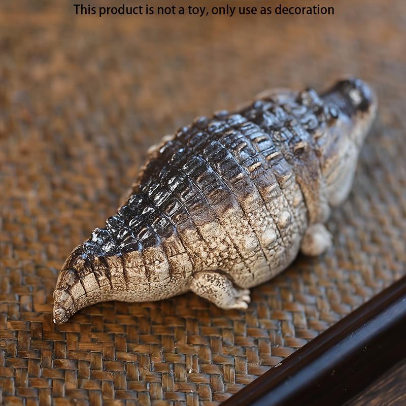 Crocodile Shaped Ornament for Room Decor, 1 Count Creative Animal Figurine, Desktop Decoration for Home Living Room Office, Home Decor, Bedroom Decor, Boyfriend Gifts, Men Gifts