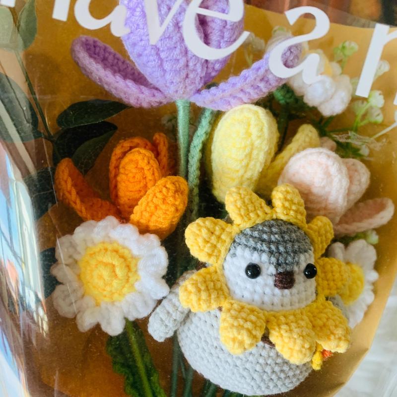 Cute Penguin Design Crochet Flower Bouquet, 1 Count Ramadan Decor Crochet Flower, Spring Decor, Crochet Gift for Anniversary, Birthday, Gift for Mom, Mean Girls Decorations