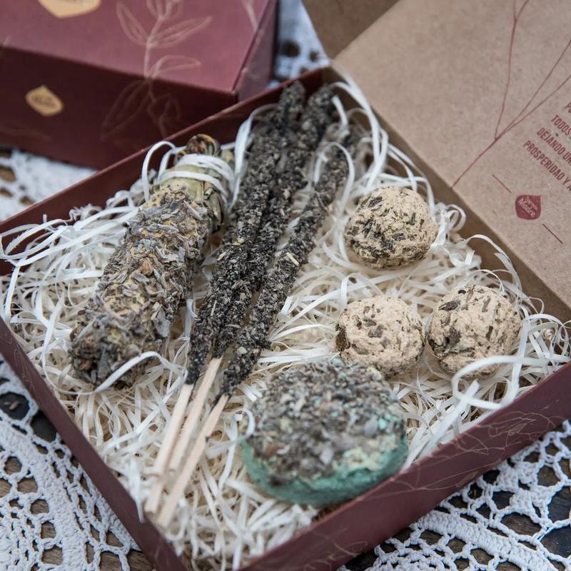 Herbal Incense Gift Boxes | Lavender | Yagra | Palo Santo | Sage Scent Charcoal Nature Kit Geometric Mother