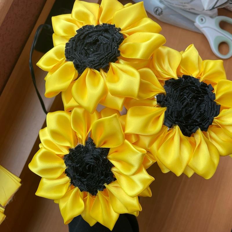 decorative handmade ribbon sun flower bouquets Fruit Gift