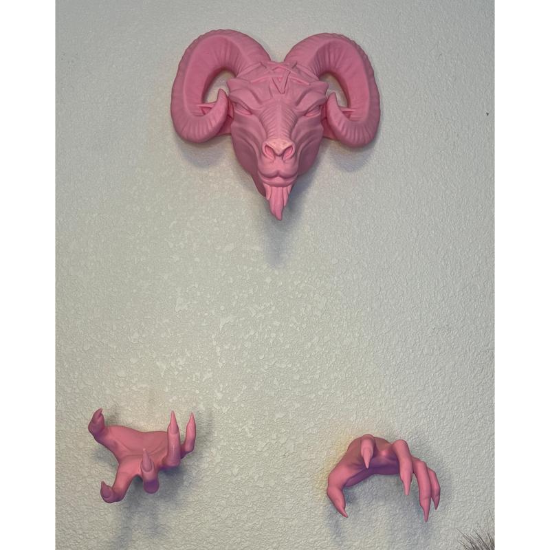 Wall-mounted Baphy head and hands