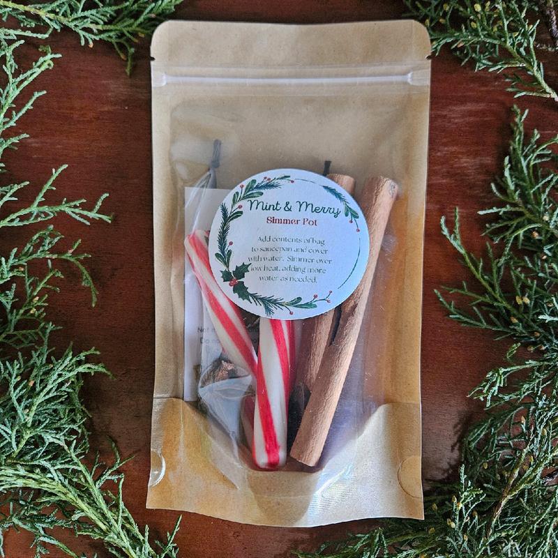 Mint & Merry Simmer Pot Kit, Vanilla, cinnamon, peppermint, stat anise