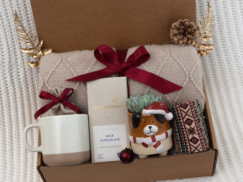 Christmas Gift Basket, Personalized Hygge Gift Box, Friendship Gift Set, Thank You Gift, Xmas Gift For Friends, Thinking Of You Gift