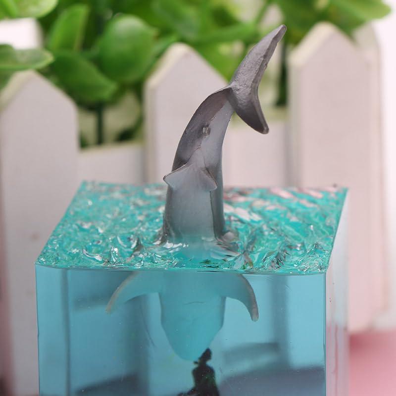 Shark & Diver Design Resin Figurine, 1 Count Creative Sea Ornament, Home Decor for Living Room Bedroom Office