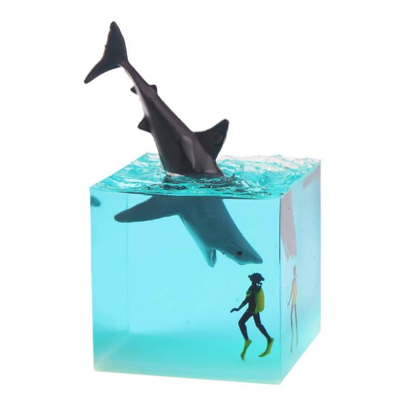 Shark & Diver Design Resin Figurine, 1 Count Creative Sea Ornament, Home Decor for Living Room Bedroom Office