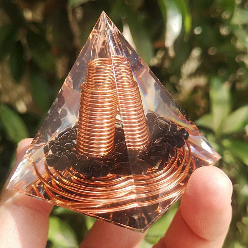 Pyramid Shaped Artificial Crystal Column, 1 Count Creative Handmade Spiral Line Pyramid Ornament, Home Desktop Decoration for Living Room Bedroom Office