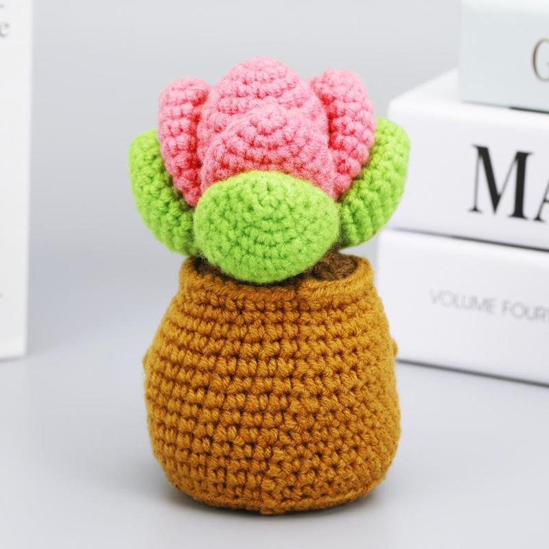 Crochet Potted Flower, 1 Count Creative Potted Plant with Card, Decorative Flower for Home Office Classroom Bedroom