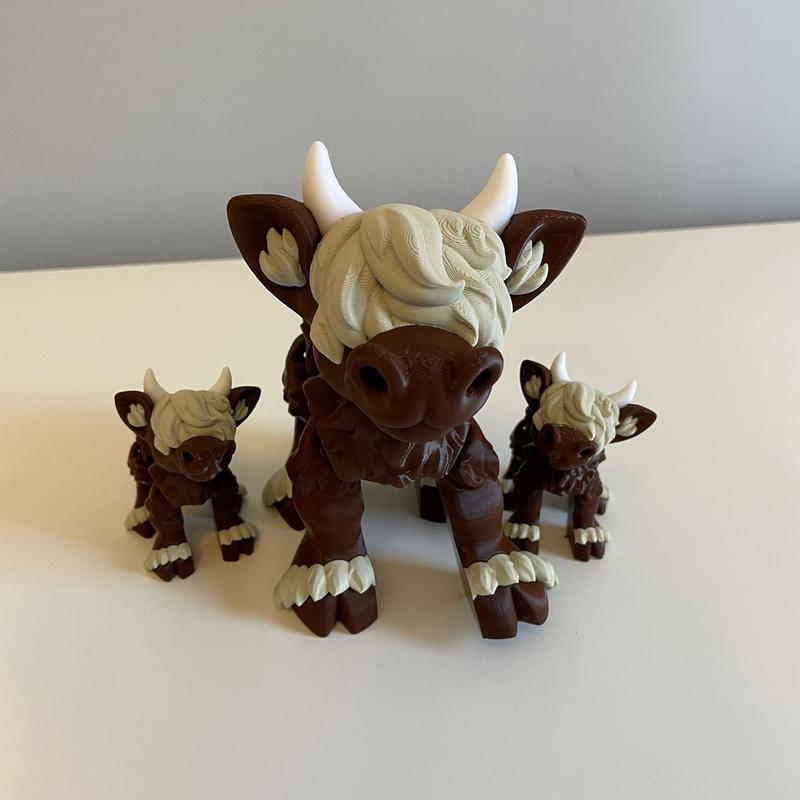 Highland cow 3d printed desk fidget